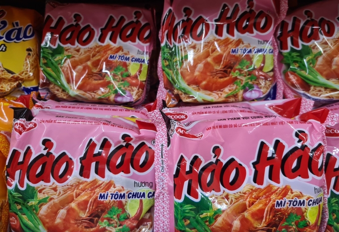 Mì Hảo Hảo vị tôm chua cay của Acecook Việt Nam. Ảnh: Hoài Thu