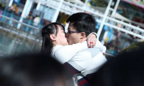 Đa số phụ nữ khi ngoại tình cũng chỉ coi mình như đang đổi gió, chứ không định bỏ chồng. Ảnh minh họa: SCMP.
