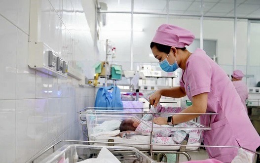 Từ 20/3/2025, không kỷ luật đảng viên sinh con thứ 3